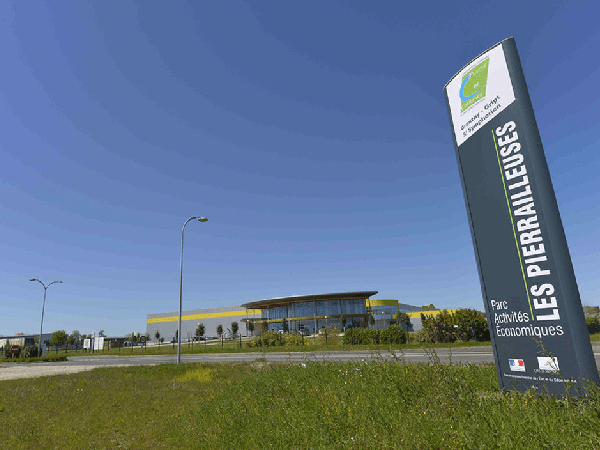 LES PIERRAILLEUSES BUSINESS PARK- NIORT